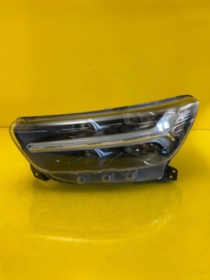 Лампа левая volvo xc40 31655635 mid led фото №1