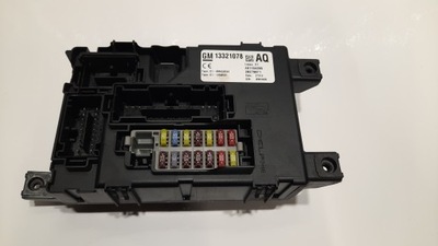 Opel corsa d коробка предохранителей 13321078 фото №1