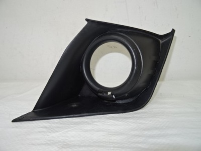 Mitsubishi asx lift правая рамка решётка противотуманной фары 8321a786 фото №1