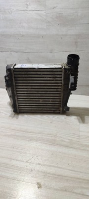 Peugeot 308 t9 радиатор интеркулер крепления фото №1