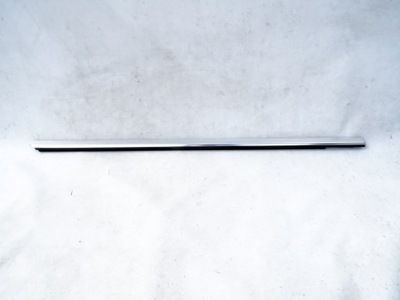 Молдинг уплотнитель правая mercedes w176 klasa-a фото №1