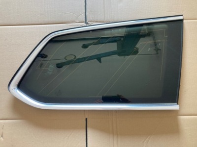 Стекло кузовная правая vw passat b8 kombi as2 фото №1