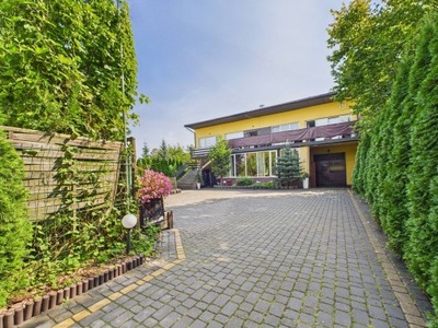 Dom, Piastów, Pruszkowski, 351 m²