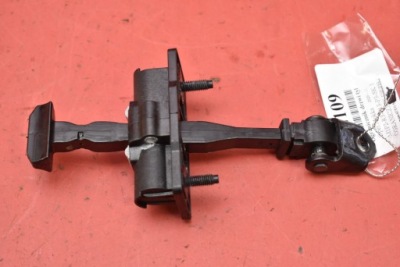 Обмежувач двері правий задня es92 opel mokka b 20- фото №1