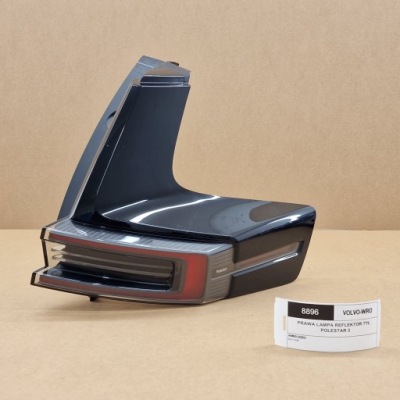 Права лампа фара задня polestar 3 фото №1