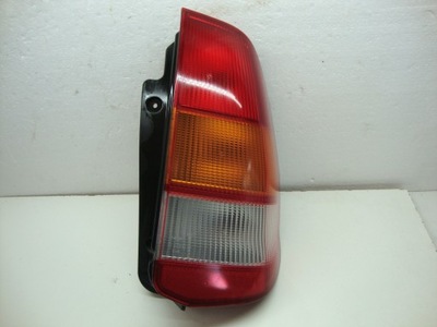 Mitsubishi space star 99-02 лампа задня права фото №1