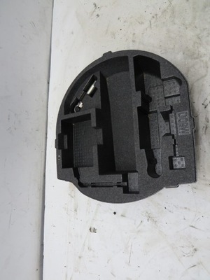 Вкладыш багажника колеса mazda 2 dj фото №1