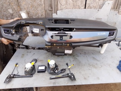 Приборная панель приборная ремни датчик alfa romeo giulietta фото №1