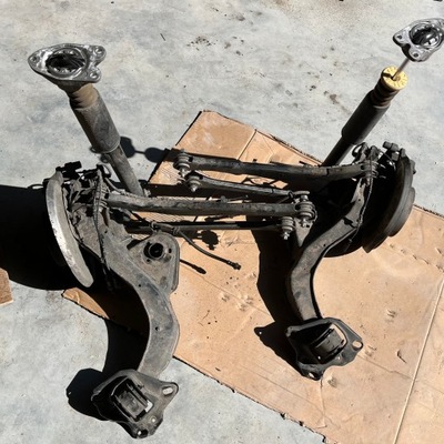 Bmw f40 поворотный кулак задняя рычаг правая фото №1