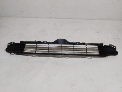 Решітка заглушка середня бампера tesla model 3 1085927-00-c фото №1