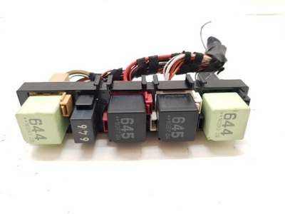 Коробка предохранителей skoda octavia ii 1.9 tdi фото №1