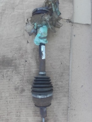 Приводной вал левая короткий volvo v60 s60 1.6 d2 31367152 фото №1