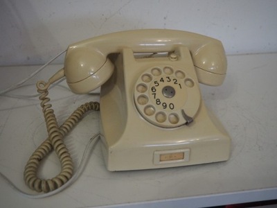 Telefon z bakelitu Ericsson 62 rok