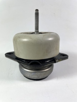 Ford mustang vi gt 5.0 подушка двигателя 2015+ фото №1