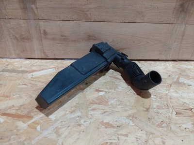 Резонатор воздуха воздухозаборник peugeot 2008 фото №1