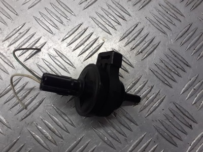 Клапан вакуумa renault scenic ii 2.0t 8200024427 фото №1