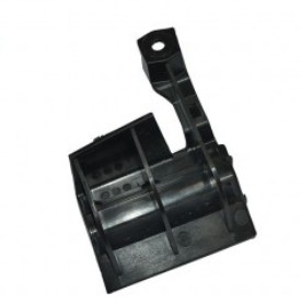 Tesla model y, 20 - кронштейн поріг ліва фото №1