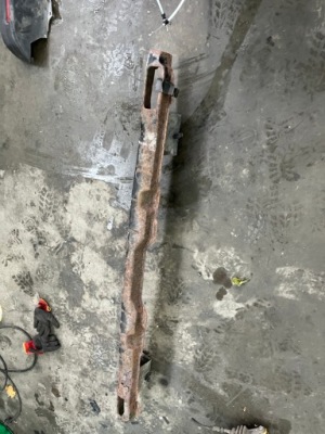 Балка бампера задня trafic vivaro talento 14-23 rok 1,6 biturbo фото №1