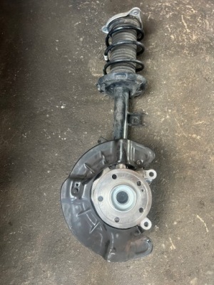 Mercedes a 177 b 247 правая поворотный кулак амортизатор фото №1