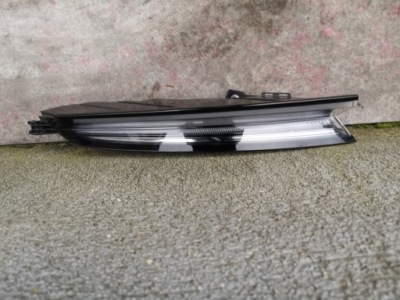 Porsche taycan 9ja лампа led левый задняя задняя 9ja945095a фото №1