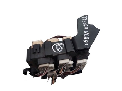 Коробка предохранителей toyota corolla verso ii 2.0 фото №1