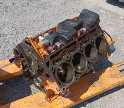 Блок двигуна dodge charger challenger 6.4 srt 2015- фото №1