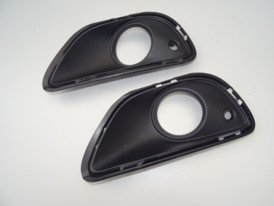 Правая решётка противотуманной фары 7p5807824 cayenne 7p lift фото №1