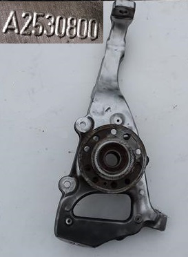 Поворотний кулак ступиця правий перед mercedes glc x253 43 amg 2530800 фото №1