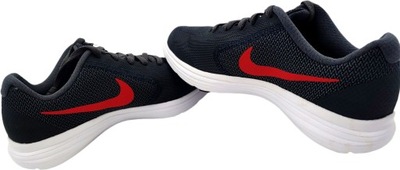 Buty Nike Revolution 3 (GS) 819413011 r. 35,5