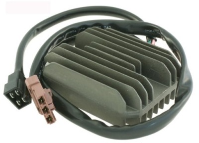 РЕГУЛЯТОР НАПРУГИ MOTO. PIAGGIO BEVERLY RMS246030192 RMS 