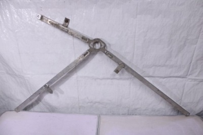 Porsche panamera ii 971 балка розпірка кронштейн правий задня 971814588b фото №1