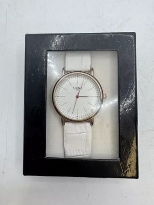 ZEGAREK KWARCOWY BIAŁY