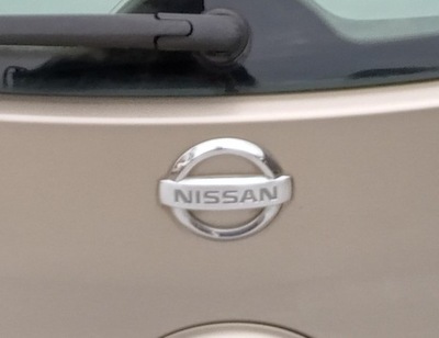 SIGN EMBLEM LOGO LID NISSAN MICRA K12  