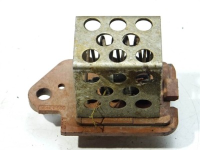 Резистор вентилятор повітря citroen c5 i 9641212680 01-05 резистор фото №1