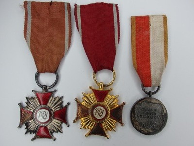 Zestaw trzech medali PRL - Złoty i srebrny krzyż zasługi, WPS - 3 sztuki