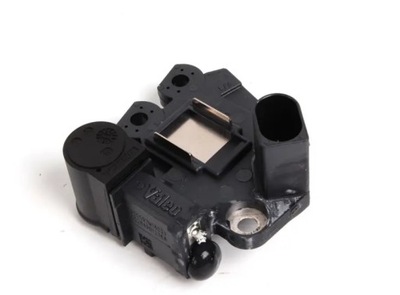 Audi a3 8p генератор voltage регулятор 06b903803b фото №1