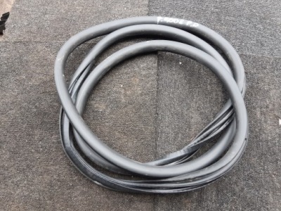 Прокладка дверь правый перед peugeot 5008 ii кузов фото №1