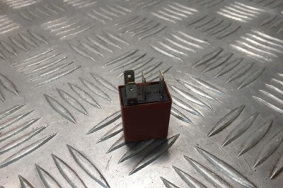 Реле renault latitude l70_ 8200263342 2.0l дизель 110kw 2011 фото №1