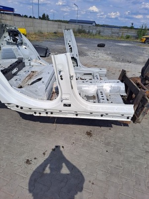 Поріг блок двигуна правий bmw 1 f40 фото №1