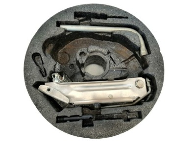 Вкладыш колеса домкрат audi a4 b6 8e9012109e фото №1