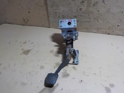 Mazda 6 2.0 педаль тормоза фото №1