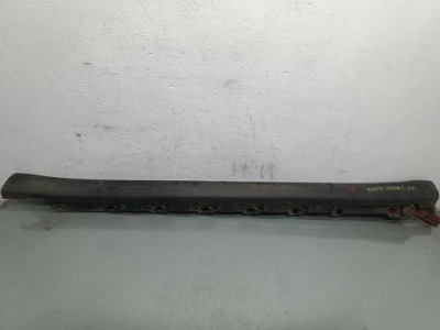 Молдинг накладка порог правая toyota urban cruiser фото №1