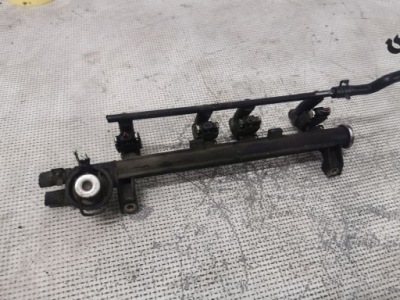 Молдинг впрыскная 2.0 8v mpi octavia i bora new beetle golf фото №1