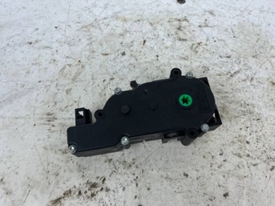 Замок крышки багажника tesla model x 6nw009424 фото №1