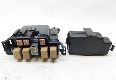 Коробка запобіжників - kia sportage iii 10-15 фото №1