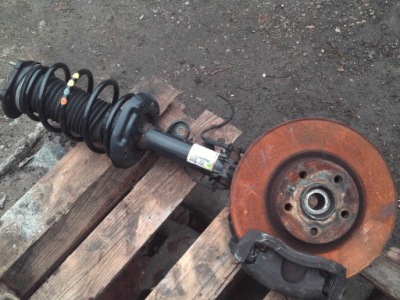 Поворотный кулак левая fiat doblo ii fl 1.3multijet 15- фото №1