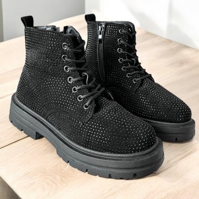 Botki damskie na płaskiej podeszwie trapery 39