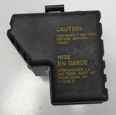 Коробка запобіжників saab 900 ii 4230751 4230207 фото №1