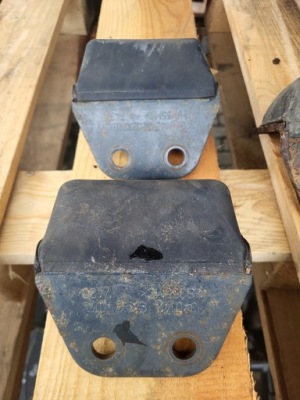 Отбойник отбойники рессора кронштейн scania r 1370142 фото №1