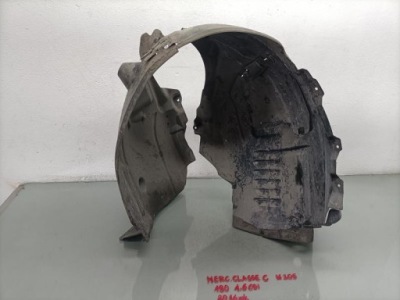 Підкрилок правий перед mercedes w205 фото №1